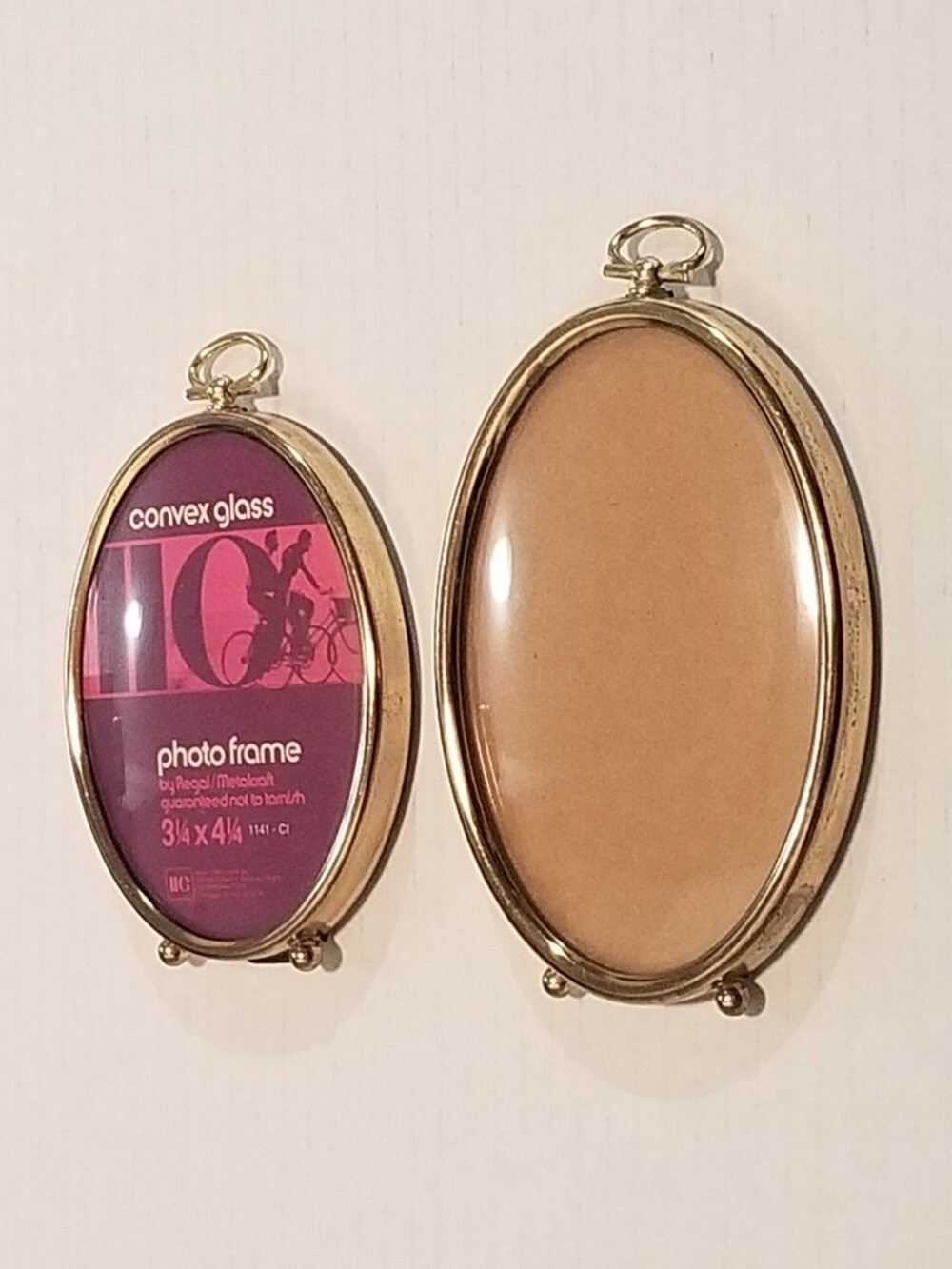 Vintage Pair of Convex Glass Frames - Gallery Wall - Picture 3 of 10